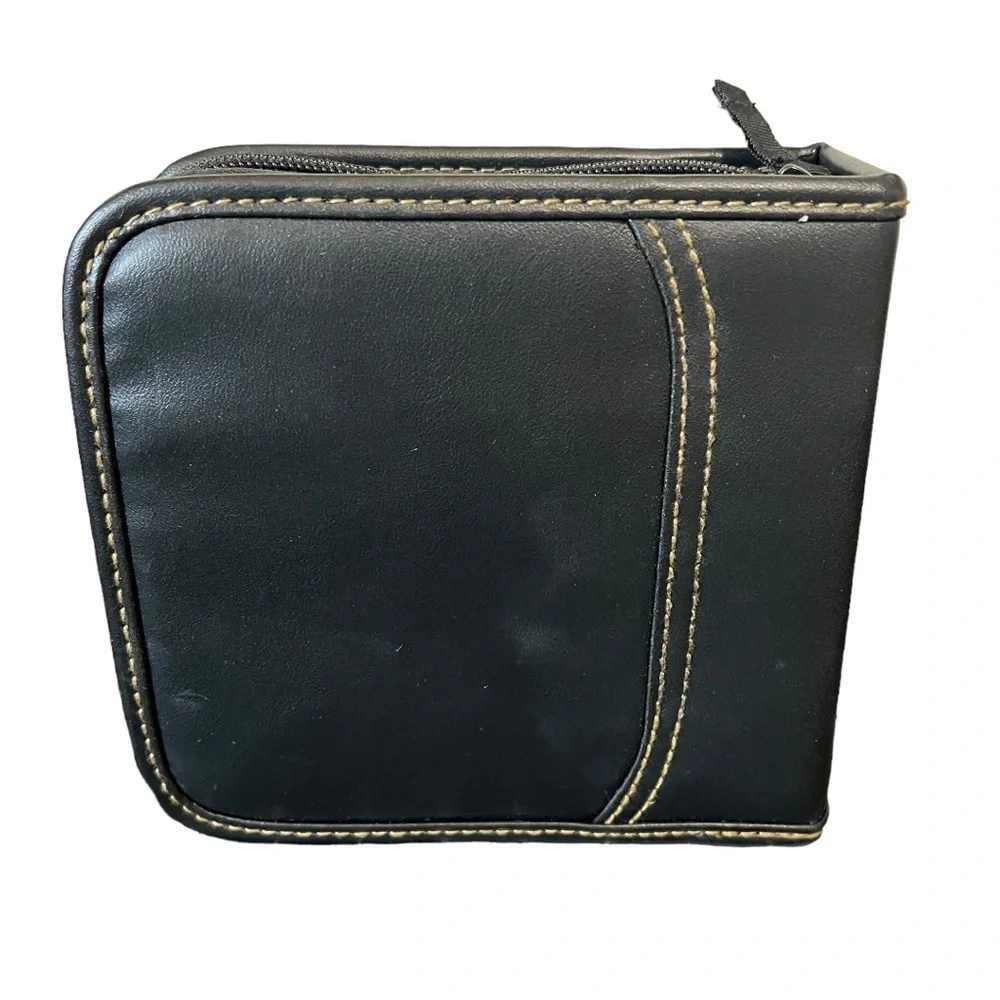 Case Logic 32 CD DVD Wallet Black Organizer Storage Case New Without Tags - Picture 2 of 3